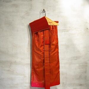 Traditional Thai Chakkri Costume